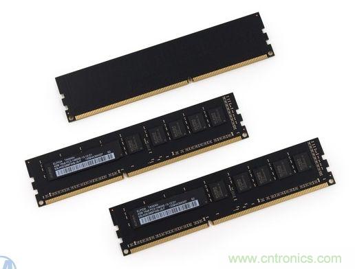 三條4GB DDR3L SDRAM內(nèi)存