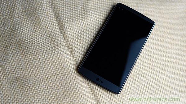 業(yè)界良心 LG V10 評(píng)測(cè):剛毅、冷峻，不失人性化