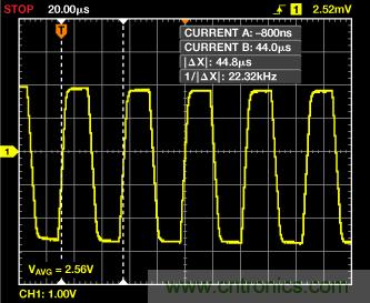 ADuC7026提供可編程電壓，用于評估多電源系統(tǒng)